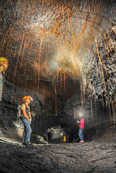 Indalo_Reunion_tunnel_lave