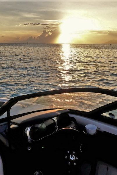 Indalo_Polynesie_Activites_Tahiti_Jetboat1-sunset